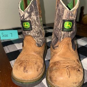 John Deere camo toddler boots. 7c.